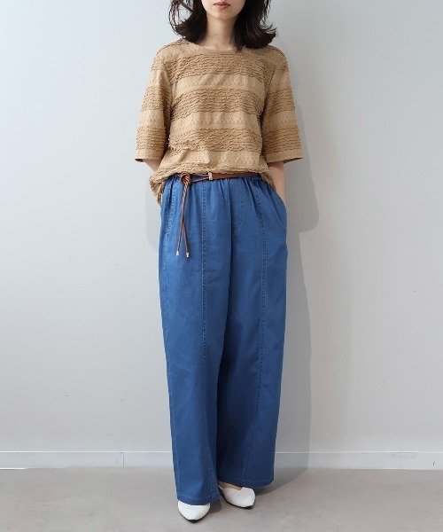 leswel(レスウェル)の「【M~5L】フリルシャーリングニットプルオーバー(Tシャツ/カットソー・レディース・ブラック/グリーン/ブラウン・M/L/LL/3L/4L/5L)」の13枚目の写真