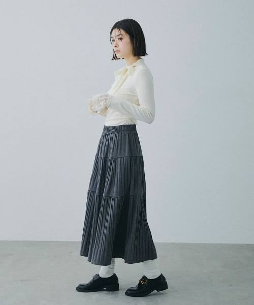 Mirette（ミレット）の「レースリボンタイアシンメトリーハイネックトップス / Lace Ribbon Tie Asymmetry High Neck Top（Tシャツ/カットソー・レディース・ナチュラル・SMALL/MEDIUM/LARGE）」の5枚目の写真