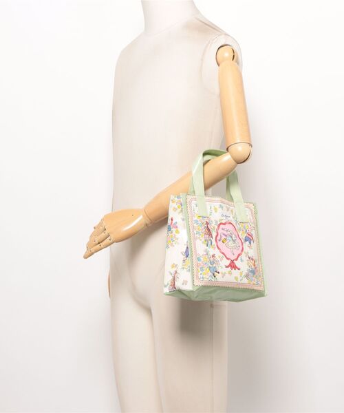 Cath Kidston（キャスキッドソン）の「スモール ブックバッグ Easter Bunnies（ハンドバッグ・レディース・クリーム・FREE）」の7枚目の写真
