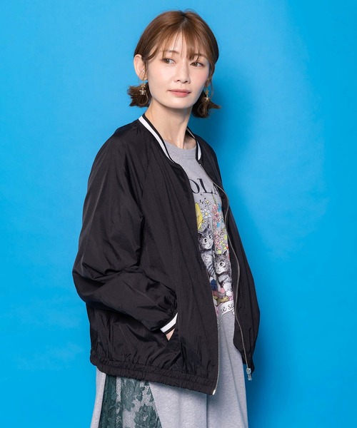 ScoLar（スカラー）の「161659：じゃらじゃらスカラーキーホルダー刺繍ブルゾン（ブルゾン・レディース・ブラック/ピンク・M）」の10枚目の写真