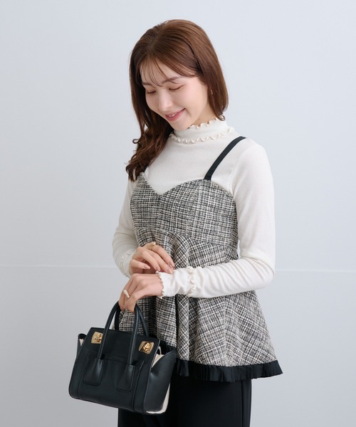 Neige(ネージュ)の「バックリボンツイードフレアキャミソール(キャミソール・レディース・ブラック/ベージュ・ONE SIZE)」の6枚目の写真