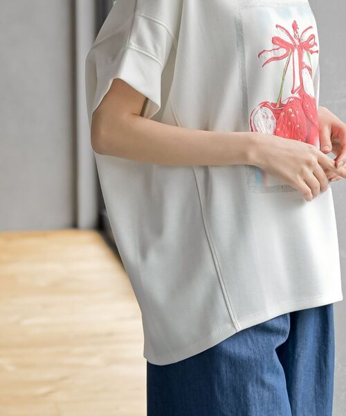 rps(アールピーエス)の「絵画プリントダンボールワイドT(Tシャツ/カットソー・レディース・オフホワイト/ホワイト系その他2/ホワイト系その他3・フリー)」の13枚目の写真