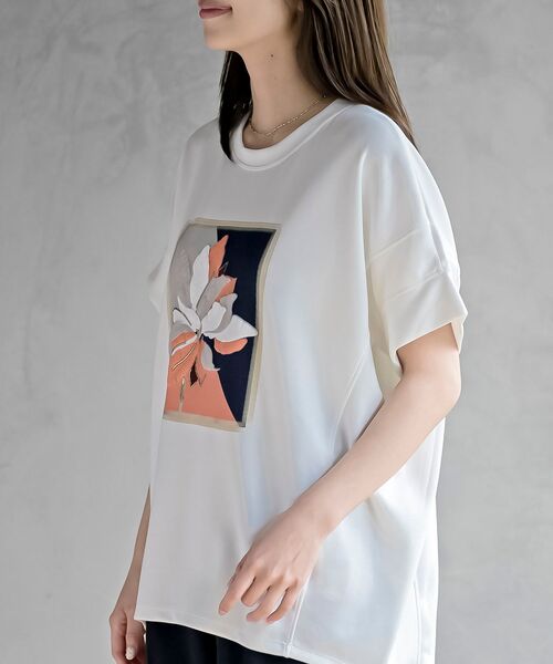 rps(アールピーエス)の「絵画プリントダンボールワイドT(Tシャツ/カットソー・レディース・オフホワイト/ホワイト系その他2/ホワイト系その他3・フリー)」の4枚目の写真