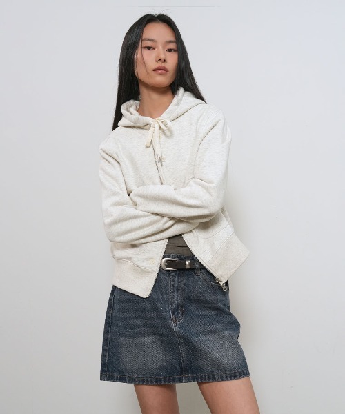 GENERAL IDEA(ジェネラルアイデア)の「【GENERAL IDEA】ウォッシュデニムミニスカート / WASHING DENIM MINI SKIRT(デニムスカート・レディース・ダークブルー/ライトブルー・S/M/L)」の3枚目の写真