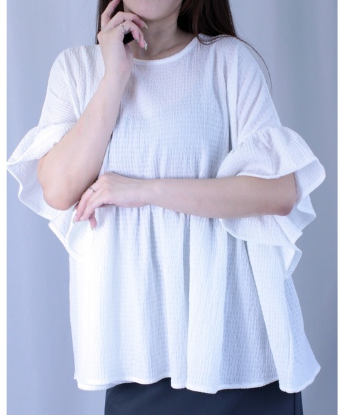 amini(アミニ)の「フレンチスリーブフリルプルオーバー(Tシャツ/カットソー・レディース・ブルー/グリーン/ブラック/オフホワイト・MEDIUM)」の2枚目の写真