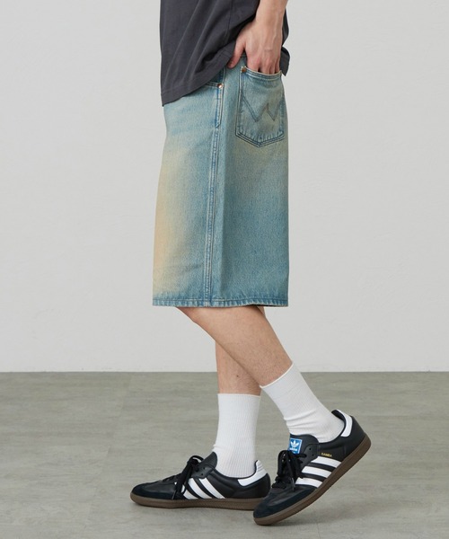 Lee(リー)の「Wranglerデニムショーツ ユニセックス/ショートパンツ(デニムパンツ・メンズ・ライトインディゴブルー/ブラック系その他・SMALL/MEDIUM/LARGE/X-LARGE/X-SMALL)」の5枚目の写真