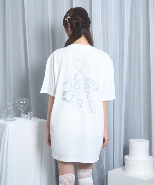 Honey Cinnamon(ハニーシナモン)の「dog charm Tシャツ(Tシャツ/カットソー・レディース・ホワイト/ブラック・FREE)」の2枚目の写真