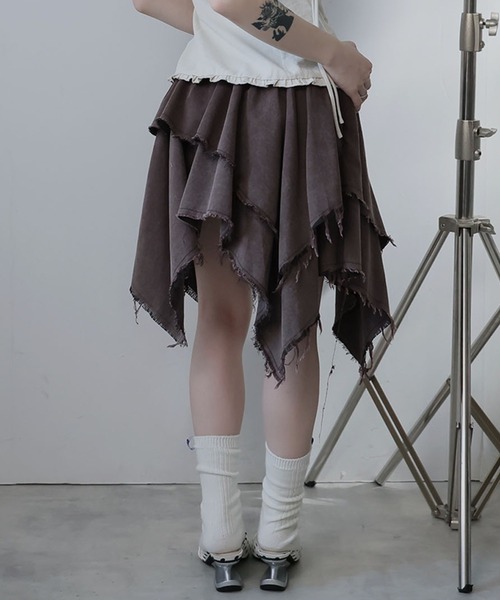 Ulysses(ユリシス)の「スタッズベルトイレギュラーヘムフレアスカート(スカート・レディース・ブラック/ブラウン/ベージュ・S/M)」の15枚目の写真