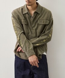 KEY TIMEZ（キータイムズ）の「【REMI RELIEF/レミレリーフ】WIDE MILITARY SHIRT(袖：スタッズ)（シャツ/ブラウス）」