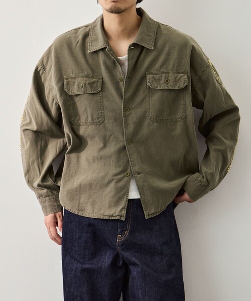 REMI RELIEF/レミレリーフ】WIDE MILITARY SHIRT(袖：スタッズ