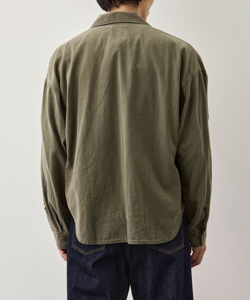 REMI RELIEF(レミレリーフ)の「【REMI RELIEF/レミレリーフ】WIDE MILITARY SHIRT(袖:スタッズ)(シャツ/ブラウス・メンズ・ダークグレー/カーキ・XL/L/M)」の5枚目の写真