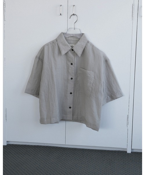 anuke（アンヌーク）の「Sheer Halfsleeve Shirts（シャツ/ブラウス・レディース・ブルー系その他/チャコールグレー・FREE）」の5枚目の写真