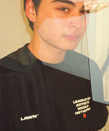 LAWN / ローン LOGO TEE