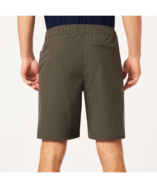 OAKLEY(オークリー)の「オークリー ADVENTURE CHINO SHORT 19'/ショートパンツ/サーフ&ライフスタイル/OAKLEY(その他パンツ・メンズ・チャコールグレー・34/30/32)」の3枚目の写真