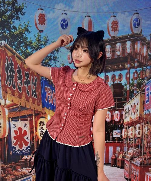 ROSEFRANTZ（ロゼフランツ）の「Round Collar Short Sleeve Blouse [Red]（シャツ/ブラウス・レディース・レッド・SMALL/MEDIUM）」の3枚目の写真