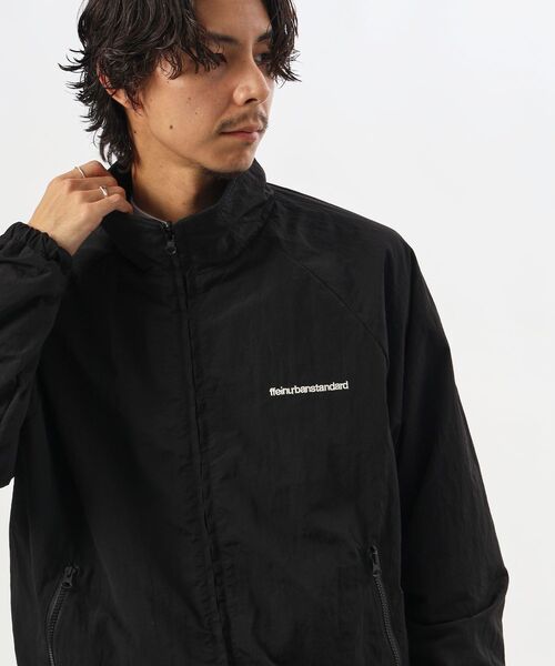 FFEIN(フェイン)の「【撥水加工】FFEIN(フェイン)リバーシブル撥水加工ナイロンフリースジャケット /リバーシブル ナイロン フリース スタンド フルジップ 刺繍 ワンポイント ドローコード(その他アウター・メンズ・ネイビー/ブラック/ブラウン/アイボリー・SMALL/MEDIUM/LARGE)」の5枚目の写真