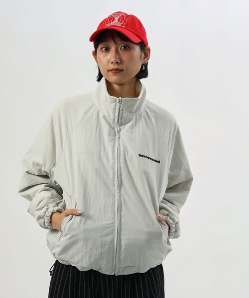 FFEIN(フェイン)の「【撥水加工】FFEIN(フェイン)リバーシブル撥水加工ナイロンフリースジャケット /リバーシブル ナイロン フリース スタンド フルジップ 刺繍 ワンポイント ドローコード(その他アウター・メンズ・ネイビー/ブラック/ブラウン/アイボリー・SMALL/MEDIUM/LARGE)」の18枚目の写真