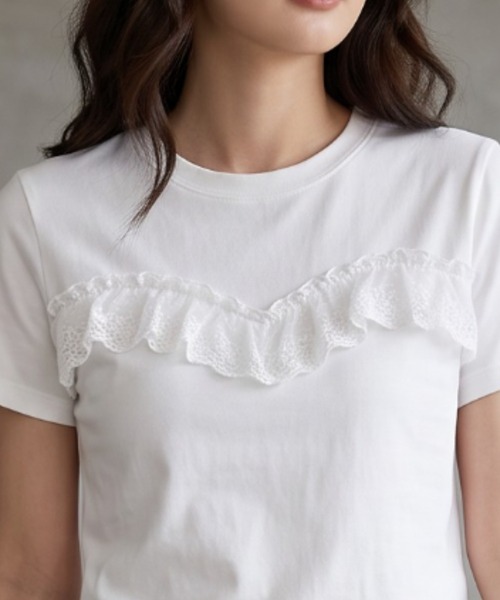 umune(ウムネ)の「レースTシャツ 半袖 クルーネック ミニレース ギャザー コンパクト ショート丈 チビT ストレッチ フィット タイト きれいめMIX トップス 夏(Tシャツ/カットソー・レディース・オフホワイト/ブラック・FREE)」の13枚目の写真
