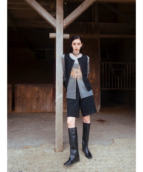 sahara(サハラ)の「【26AW PRE ORDER】Faux Suede Slit Vest(ベスト・レディース・ブラック/チャコール/ボルドー・FREE)」の4枚目の写真