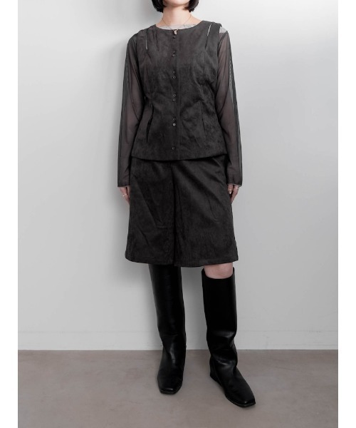 sahara(サハラ)の「【26AW PRE ORDER】Faux Suede Slit Vest(ベスト・レディース・ブラック/チャコール/ボルドー・FREE)」の17枚目の写真