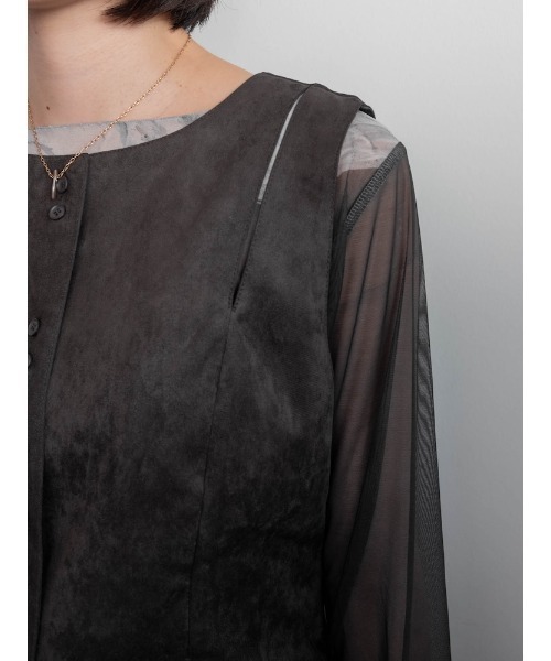 sahara(サハラ)の「【26AW PRE ORDER】Faux Suede Slit Vest(ベスト・レディース・ブラック/チャコール/ボルドー・FREE)」の14枚目の写真