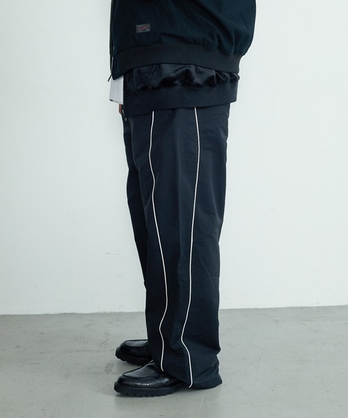 XLARGE（エクストララージ）の「CURVED NYLON PANTS（その他パンツ・メンズ・オリーブ/ブラック/ホワイト・XL/L/M/S）」の15枚目の写真