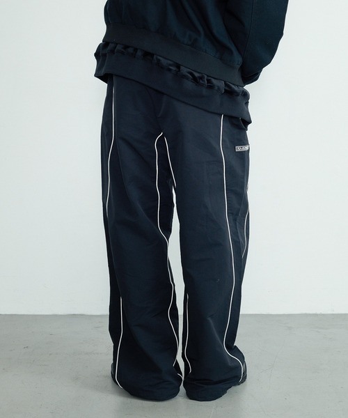 XLARGE（エクストララージ）の「CURVED NYLON PANTS（その他パンツ・メンズ・オリーブ/ブラック/ホワイト・XL/L/M/S）」の16枚目の写真