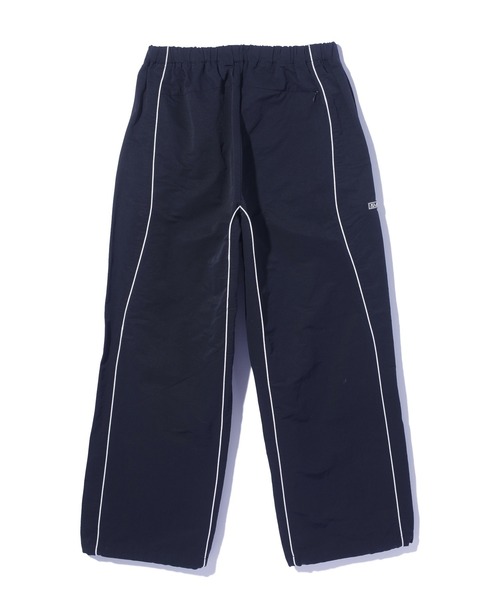 XLARGE（エクストララージ）の「CURVED NYLON PANTS（その他パンツ・メンズ・オリーブ/ブラック/ホワイト・XL/L/M/S）」の10枚目の写真