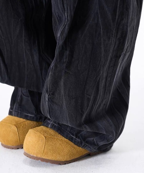 ARULE(アルール)の「A'GEM/9 × .kom 『ARULE/アルール』クリンクル加工 デニムワイドパンツ(その他パンツ・メンズ・ブラック・M)」の7枚目の写真