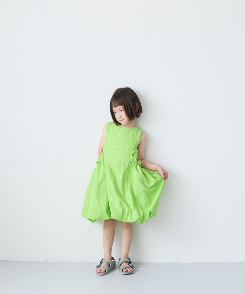 LOWRYS FARM(ローリーズファーム)の「バルーンNSシシュウワンピース 878197(ワンピース・キッズ・グリーン系その他3/ブラック・130cm/120cm/150cm/110cm/140cm)」の7枚目の写真