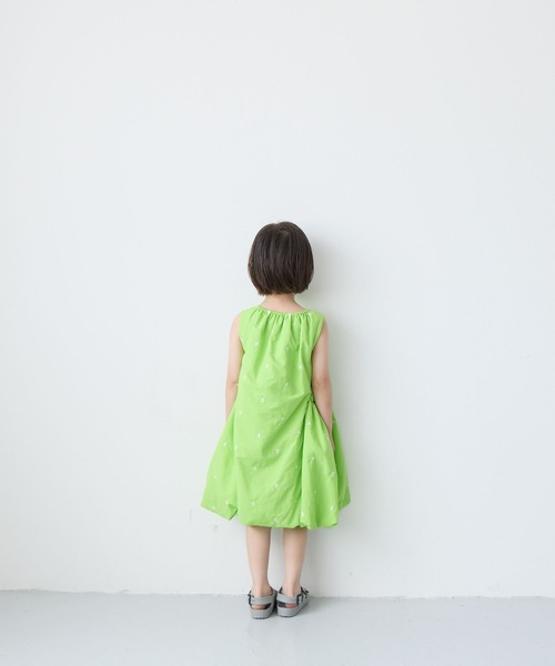 LOWRYS FARM(ローリーズファーム)の「バルーンNSシシュウワンピース 878197(ワンピース・キッズ・グリーン系その他3/ブラック・130cm/120cm/150cm/110cm/140cm)」の9枚目の写真