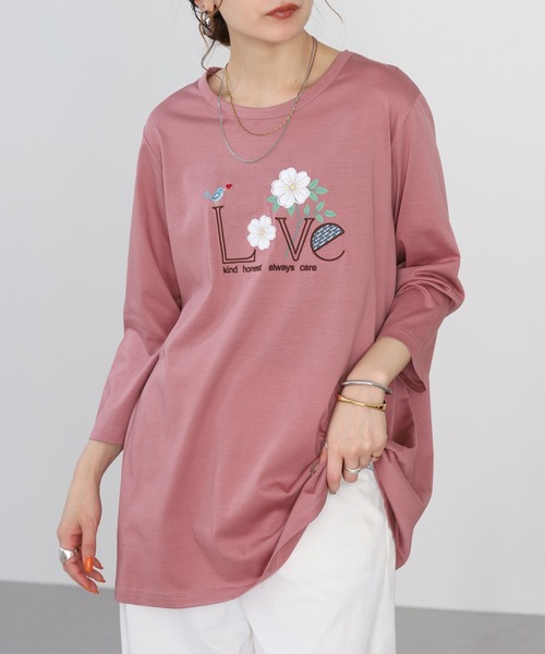 BRODIAEA(ブローディア)の「BRODIAEA フラワーロゴデザインチュニック(Tシャツ/カットソー・レディース・ピンク/ブラック/グリーン/オフホワイト・40)」の4枚目の写真