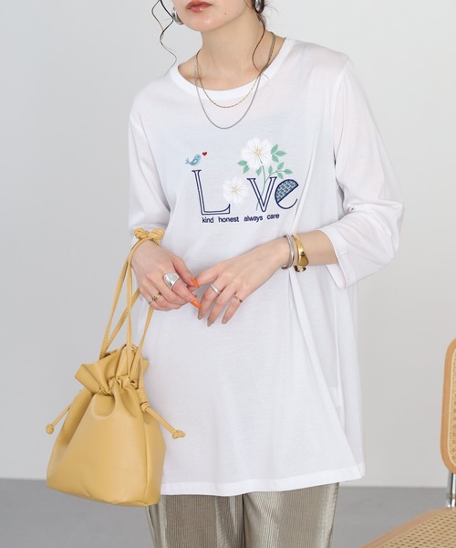BRODIAEA(ブローディア)の「BRODIAEA フラワーロゴデザインチュニック(Tシャツ/カットソー・レディース・ピンク/ブラック/グリーン/オフホワイト・40)」の7枚目の写真