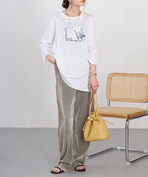 BRODIAEA(ブローディア)の「BRODIAEA フラワーロゴデザインチュニック(Tシャツ/カットソー・レディース・ピンク/ブラック/グリーン/オフホワイト・40)」の9枚目の写真