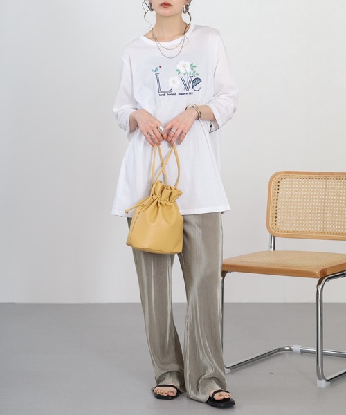BRODIAEA(ブローディア)の「BRODIAEA フラワーロゴデザインチュニック(Tシャツ/カットソー・レディース・ピンク/ブラック/グリーン/オフホワイト・40)」の10枚目の写真