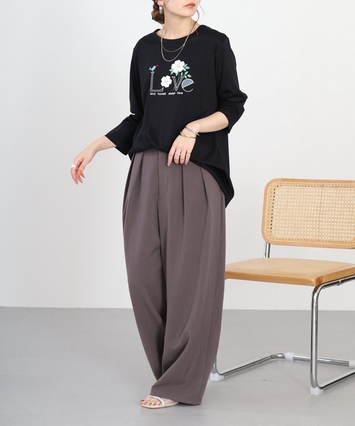 BRODIAEA(ブローディア)の「BRODIAEA フラワーロゴデザインチュニック(Tシャツ/カットソー・レディース・ピンク/ブラック/グリーン/オフホワイト・40)」の15枚目の写真