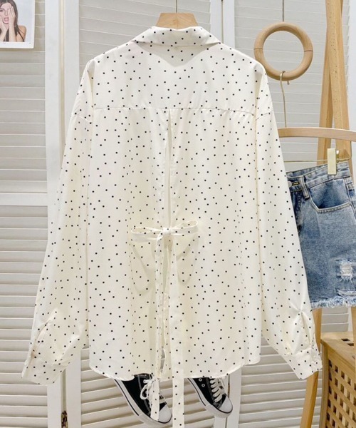 NANEA(ナネア)の「ドット柄レギュラーシャツシャツ(シャツ/ブラウス・レディース・ホワイト・MEDIUM)」の2枚目の写真