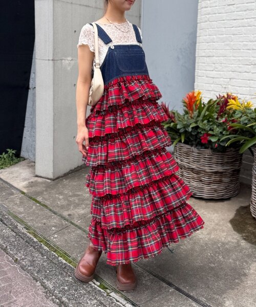 w closet(ダブルクローゼット)の「フリルティアードジャンスカ(ワンピース・レディース・レッド・FREE)」の3枚目の写真