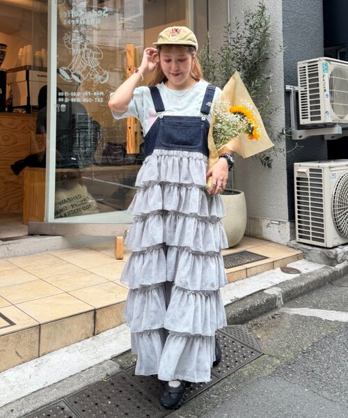 w closet（ダブルクローゼット）の「フリルティアードジャンパー