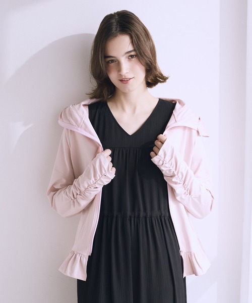 Maison de FLEUR（メゾンドフルール）の「UVカットパーカー（パーカー・レディース・オフホワイト/ピンク・FREE）」の17枚目の写真