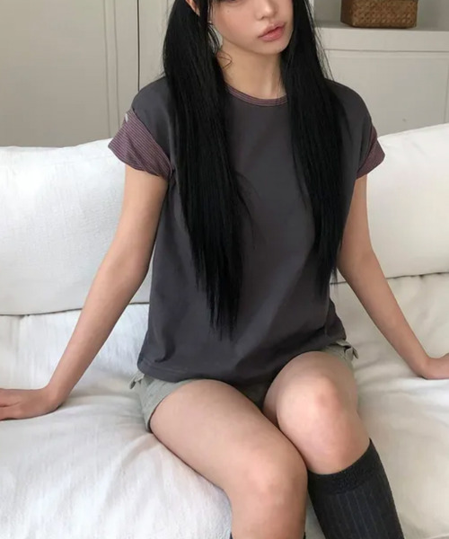 VIVID LADY（ビビッドレディー）の「配色ボーダー ロールアップ半袖Tシャツ（Tシャツ/カットソー・レディース・チャコールグレー/ホワイト・FREE）」の15枚目の写真