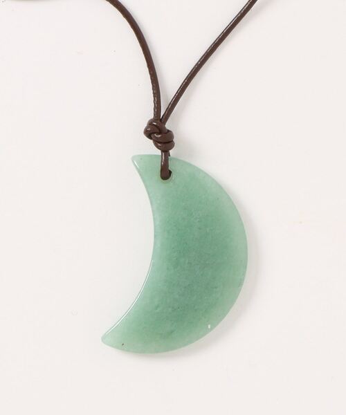 岩座 IWAKURA(イワクラ)の「【岩座】天然石 三日月ネックレス(ネックレス・レディース・その他13/その他14/その他15/その他16/その他11/その他1/その他17/その他12/その他10/ライトグリーン・FREE)」の2枚目の写真
