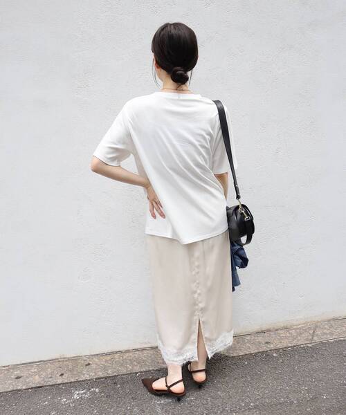 le.coeur blanc（ルクールブラン）の「【撥水・撥油・防汚】AtmosphereTシャツ（Tシャツ/カットソー・レディース・ブラック/オフホワイト・38）」の3枚目の写真
