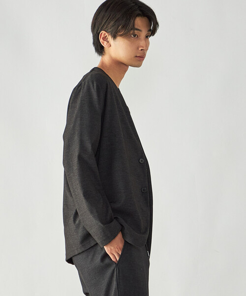 COMME CA ISM(コムサイズム)の「デニムライク ストレッチ ノーカラージャケット(ノーカラージャケット・メンズ・ブラック/ネイビー・L/S/M)」の9枚目の写真