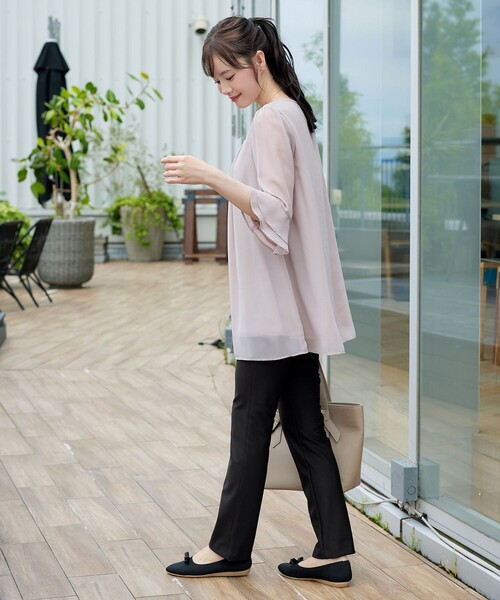 Tiaclasse(ティアクラッセ)の「【大きいサイズ】ローズファイン センターピンタックストレートパンツ(その他パンツ・レディース・ブラック・XXL/XL)」の13枚目の写真