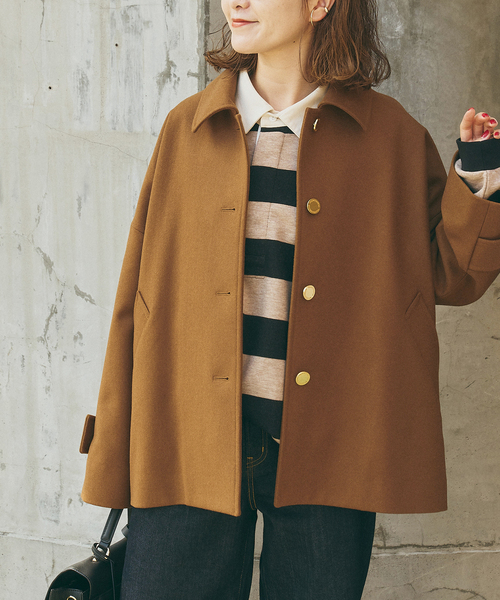 Spick & Span(スピックアンドスパン)の「《40周年 別注 / 》Traditional Weatherwear MALTON B/T SHORT*(ステンカラーコート・レディース・ネイビー/キャメル・34)」の9枚目の写真