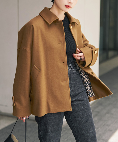 Spick & Span(スピックアンドスパン)の「《40周年 別注 / 》Traditional Weatherwear MALTON B/T SHORT*(ステンカラーコート・レディース・ネイビー/キャメル・34)」の13枚目の写真