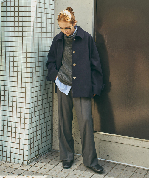 Spick & Span(スピックアンドスパン)の「《40周年 別注 / 》Traditional Weatherwear MALTON B/T SHORT*(ステンカラーコート・レディース・ネイビー/キャメル・34)」の20枚目の写真