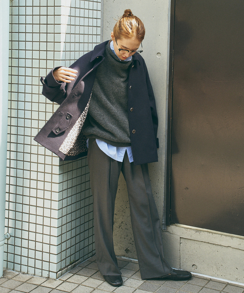 Spick & Span(スピックアンドスパン)の「《40周年 別注 / 》Traditional Weatherwear MALTON B/T SHORT*(ステンカラーコート・レディース・ネイビー/キャメル・34)」の21枚目の写真