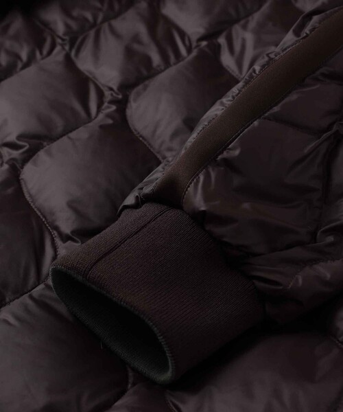 BEAMS GOLF(ビームスゴルフ)の「【別注】TAION / リバーシブル ダウン ジャケット(ブルゾン・メンズ・ネイビー/ブラウン・XL/S/M/L)」の5枚目の写真
